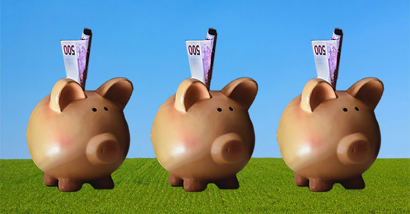 KfW 455 Zuschuss für altersgerechtes Umbauen Opa spielt mit Kind auf dem Fußboden