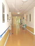 Flur zwischen den Bewohnerzimmern der Palliativstation St. Georg, Leipzig Flur zwischen den Bewohnerzimmern der Palliativstation St. Georg, Leipzig